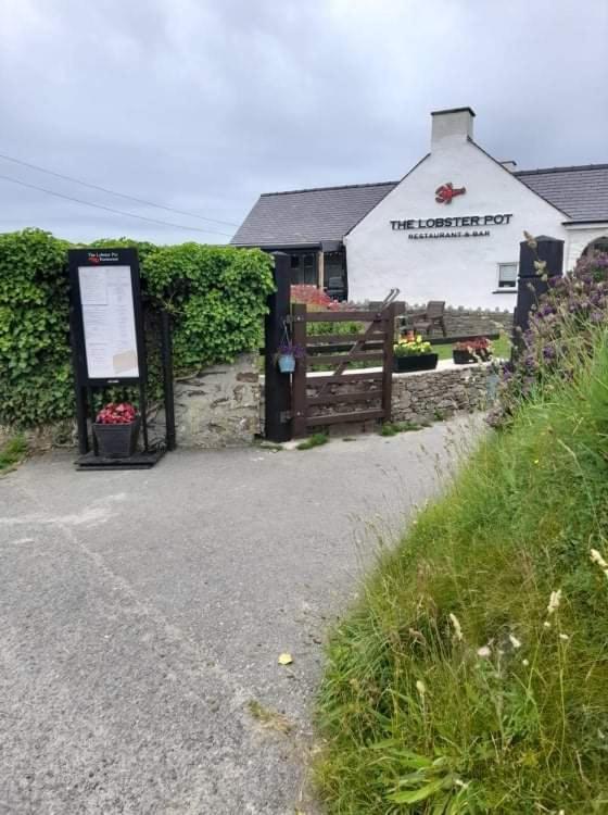 The Lobster Pot Cottage Church Bay Llanrhyddlad ภายนอก รูปภาพ